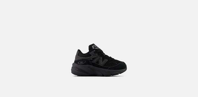 New Balance 990v6 Black Metallic (IC990BB6)