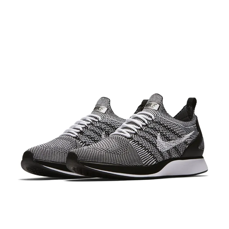 Nike Mariah Flyknit Racer Oreo (918264-102)