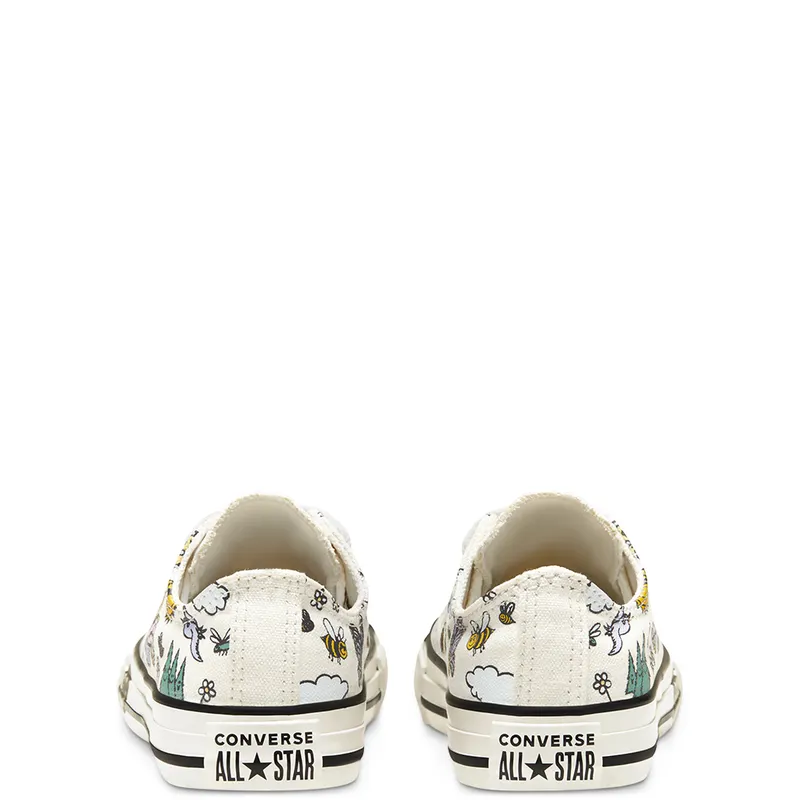 Converse Older Camp Chuck Taylor All Star Low Top (667898C)