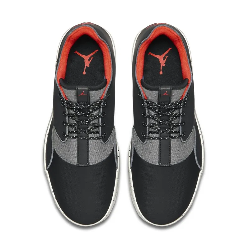 Jordan Eclipse Holiday (2015) (812303-005)