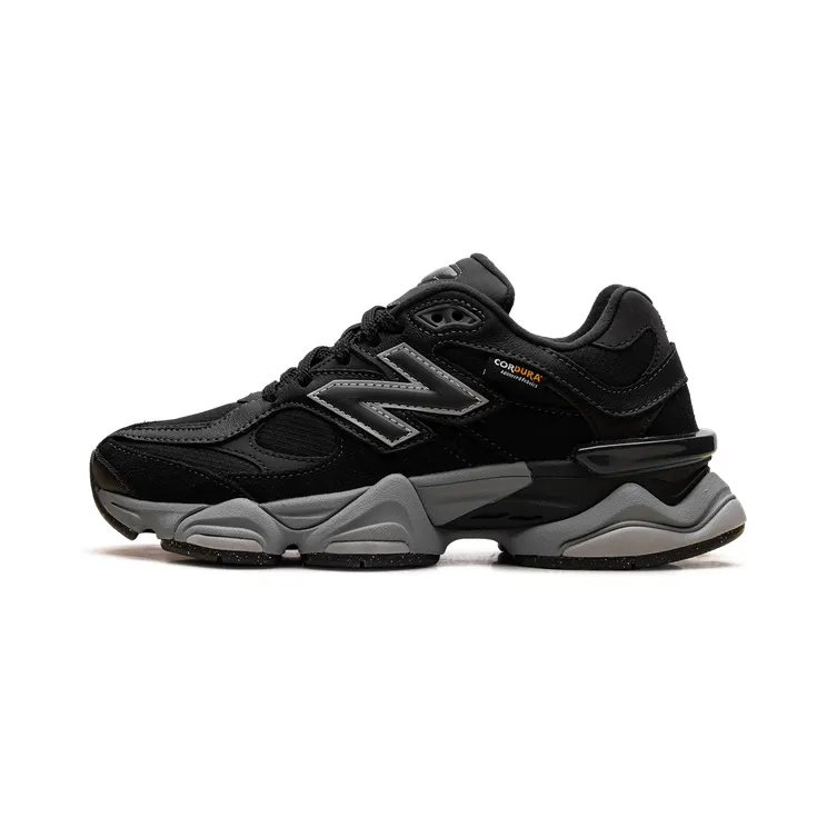 New Balance 9060 “Cordura Black Grey”: rauwe techy 9060