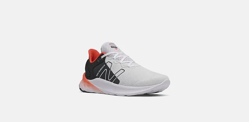 New Balance New Balance White/Black/Red (MROAVSW2)
