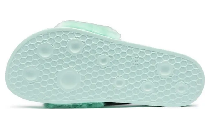 puma-fur-slide 364402-01
