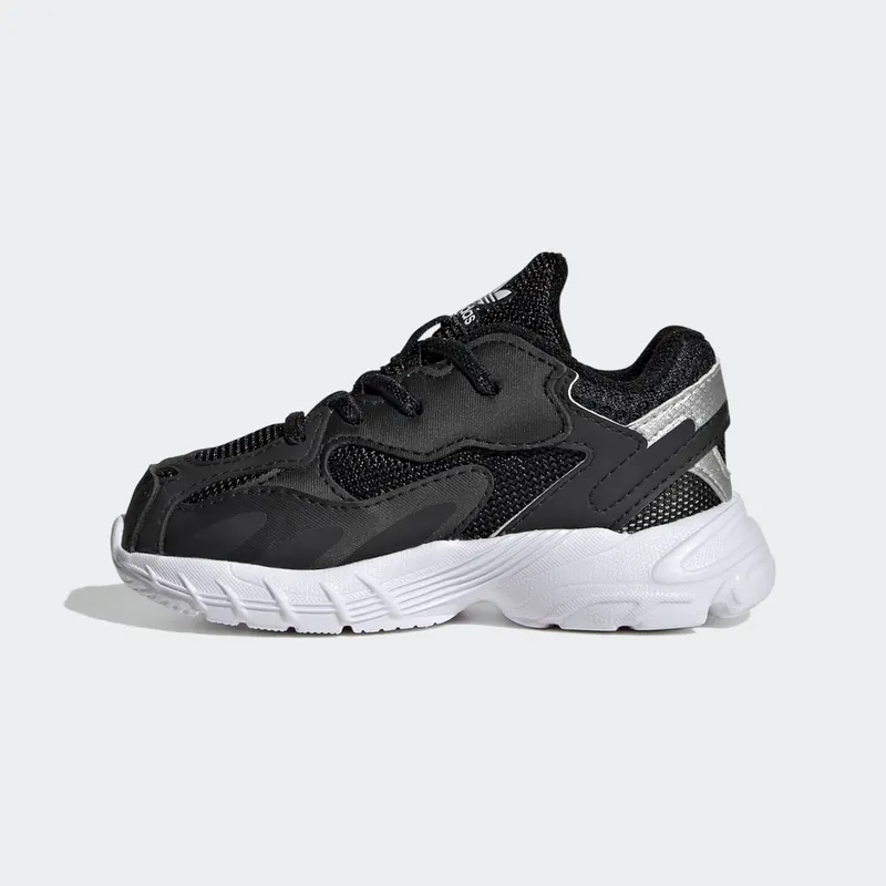 Adidas Astir Core Black / Core Black / Cloud White (GY6664)