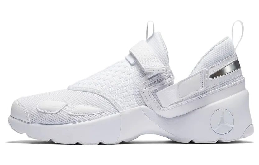 Jordan Trunner LX Triple White