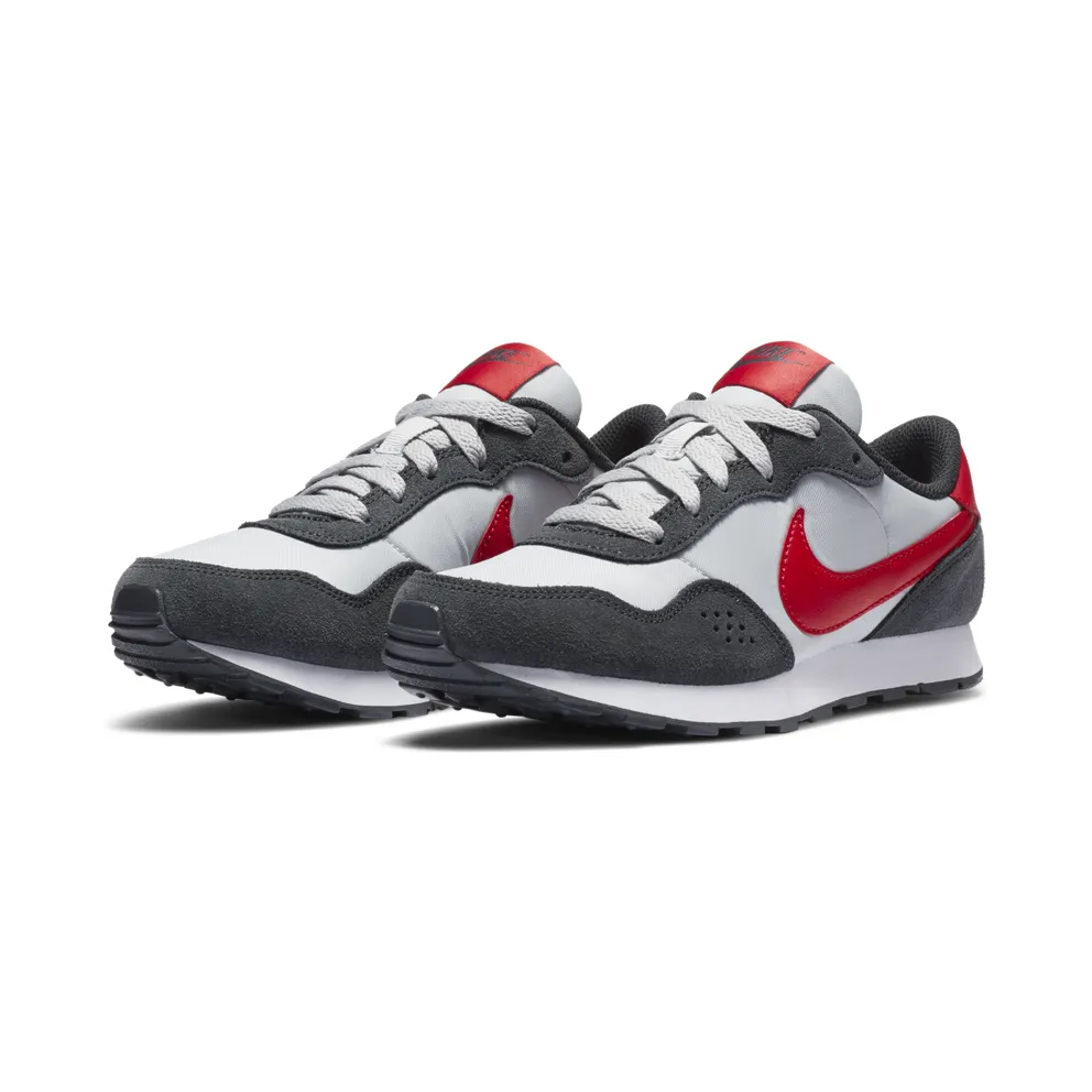 Nike MD Valiant Older Kids’ Grey (CN8558-003)