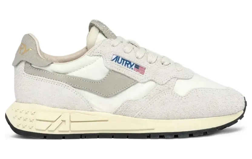 Autry Sneakers mit Schnürung – Nude (WWLMNCNYLONCRACK)