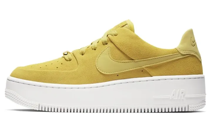 Nike Air Force 1 Sage Low Celery (W)