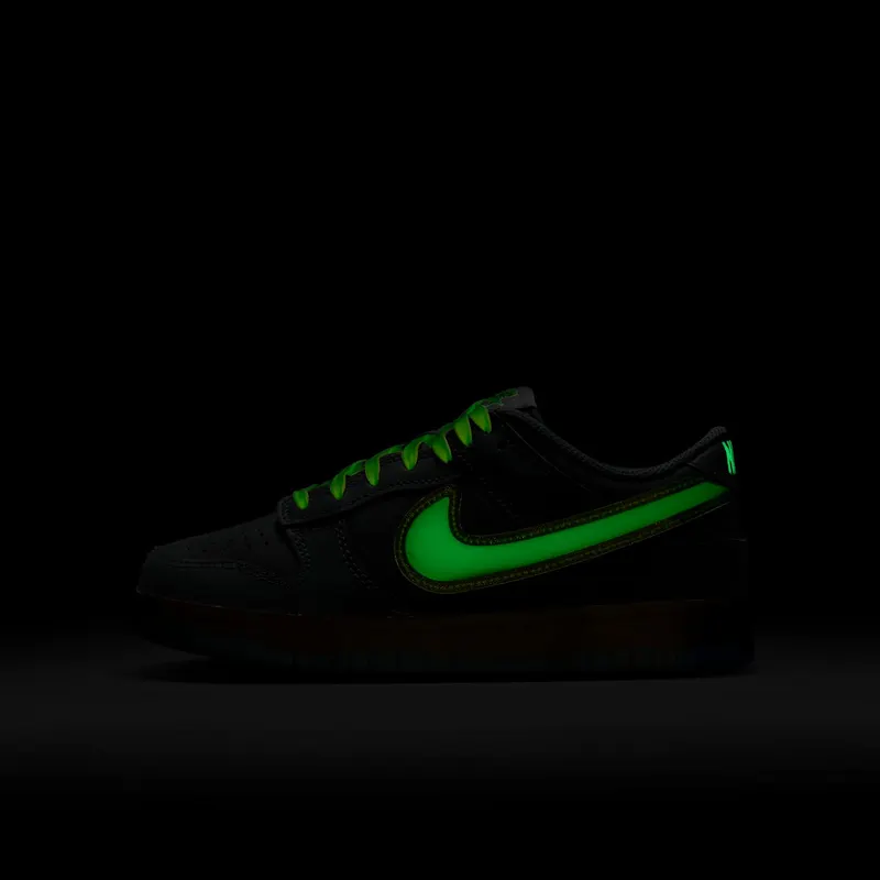Nike Dunk Low GS Halloween “Halloween – Glow in the Dark” (HQ3569-068)