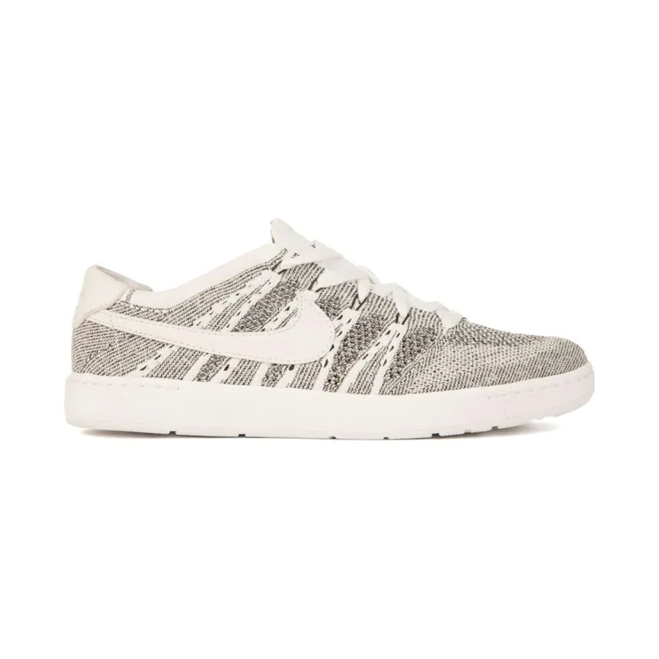 Nike Tennis Classic Ultra Flyknit “White / Black” (830704-100)