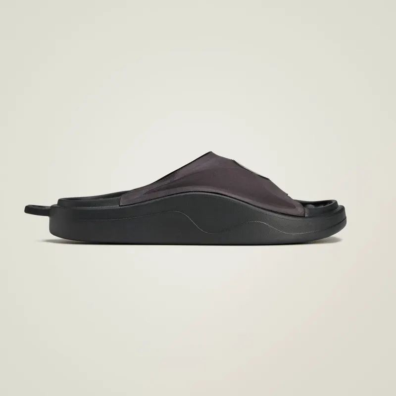 Adidas adidas by Stella McCartney Slide Slides Core Black / Core Black / Core Black (JS0265)