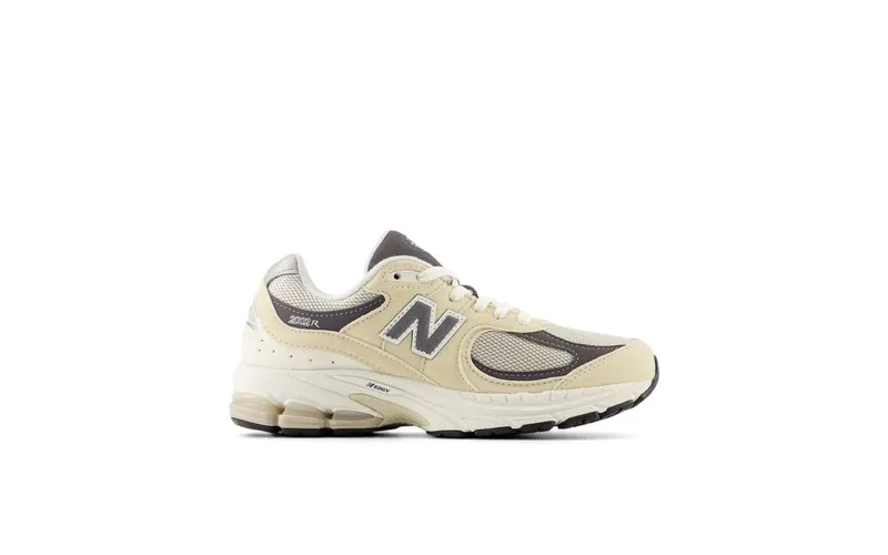New Balance 2002R Sandstone Magnet (GC2002FA)
