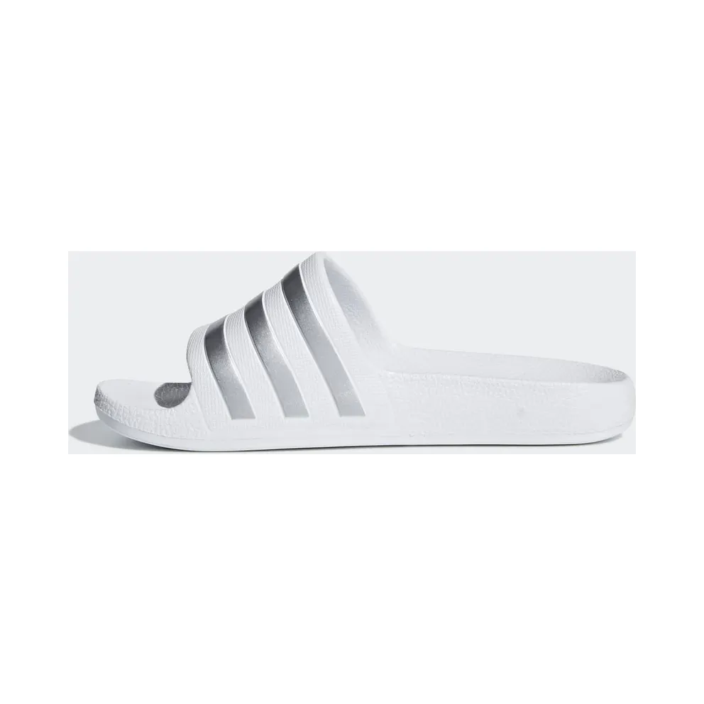 Adidas Adilette Aqua Slides Cloud White / Silver Met. / Cloud White (F35555)