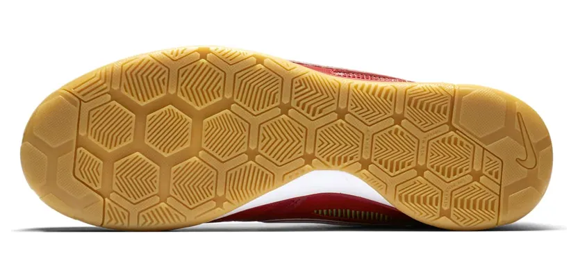 nike-gato AR9821-600