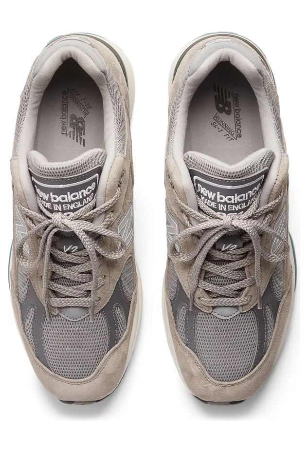 New Balance 991 in Grau: warum Made in UK anders gekauft wird (3)
