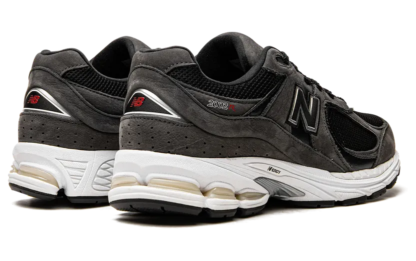 new-balance-2002r ML2002RB