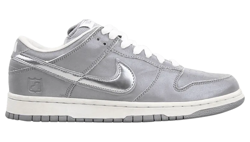 Nike Dunk SB Low Medicom 3