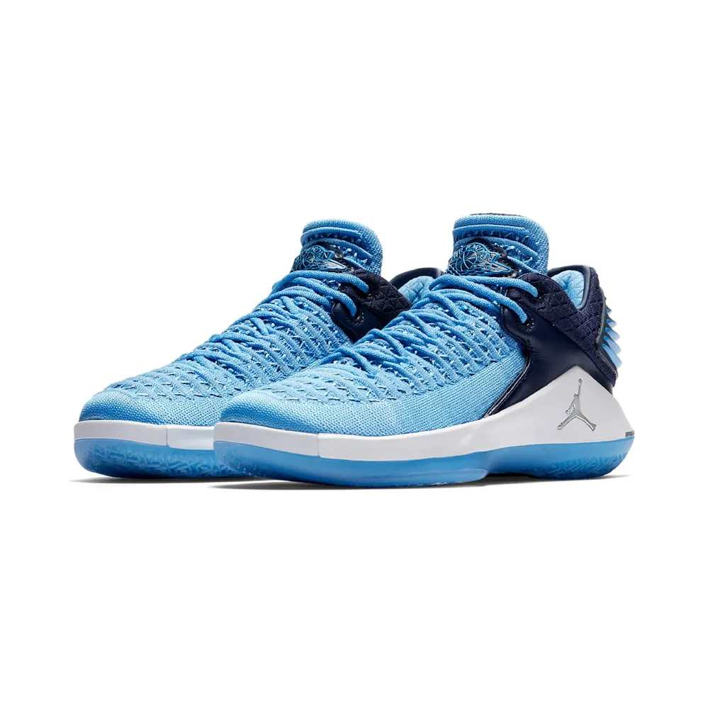 Jordan XXXII Low University Blue Black White Metallic Silver (AA1257-401)