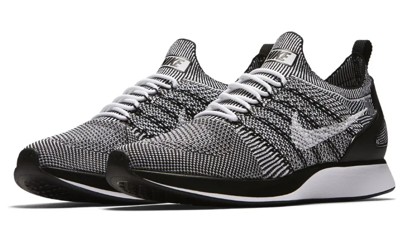 Nike Mariah Flyknit Racer Oreo (918264-102)