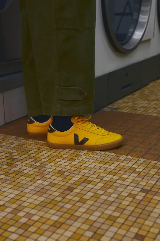 Veja Volley Leather Sunshine Eagle Natural