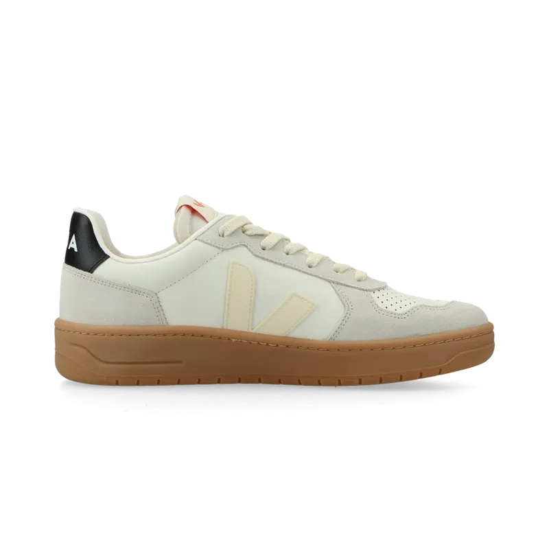 VEJA V-82 Grained Leather (pure / calcaire / black) – VE3320759