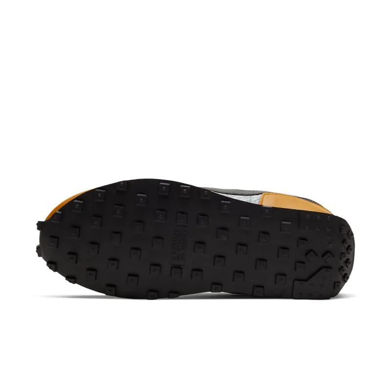 Nike WMNS Daybreak University Red Gold Suede (2020) (CQ7619-700)