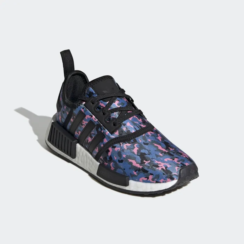 Adidas NMD_R1 Core Black / Cloud White / Core Black (HQ6183)