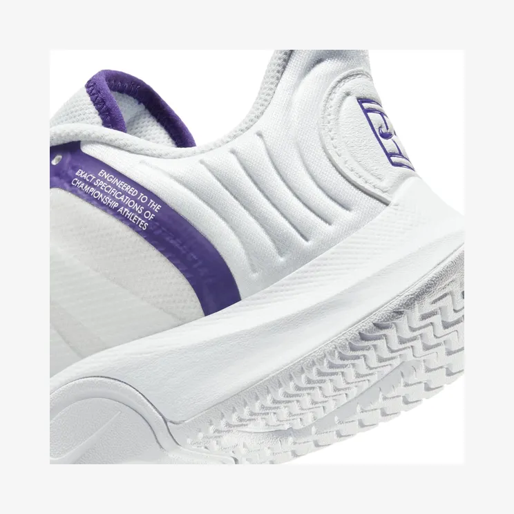 nikecourt CK7580-102