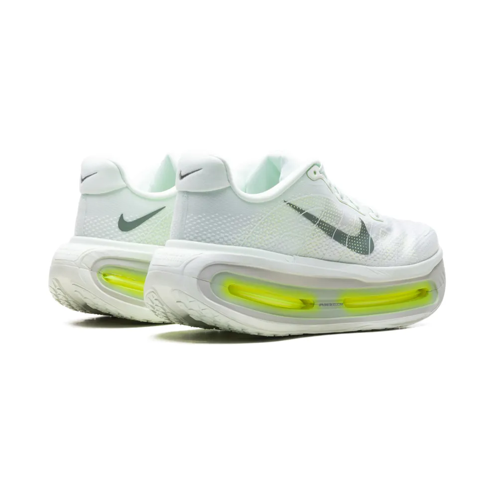 Nike Vomero Premium “White / Bright Crimson” (HQ2050-300)