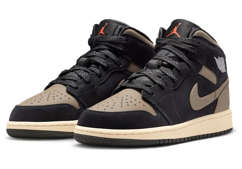 air-jordan-1 IB7053-002