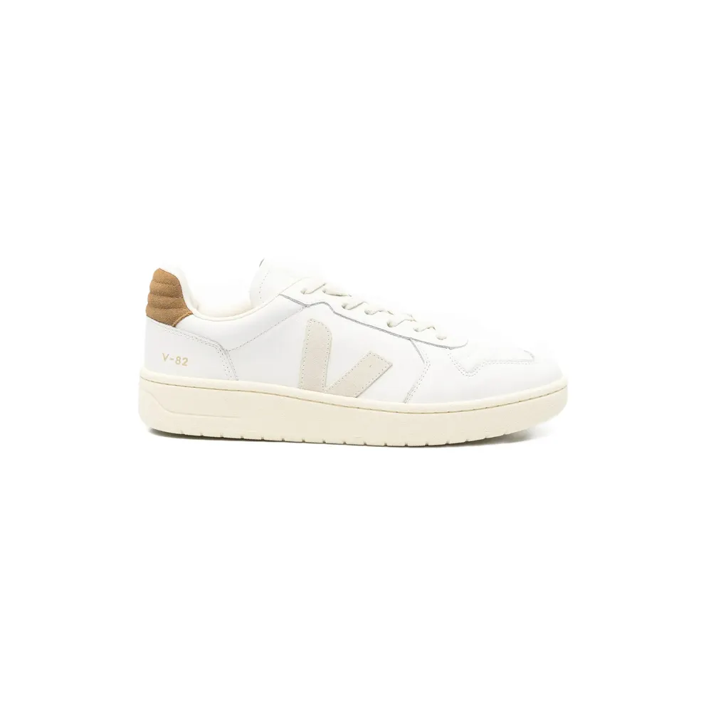 Veja V-82 II Leather “White” (VF3321447)