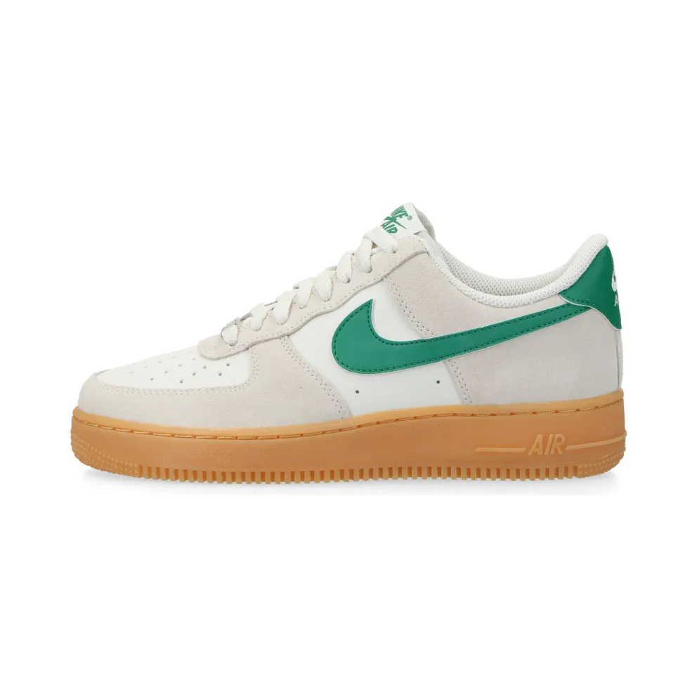 Nike Air Force 1 ’07 LV8 (beige / Green) – FQ8714-001