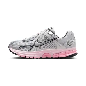 Nike Zoom Vomero 5 “Photon Dust / Pink Foam / Medium Soft Pink / Metallic Silver” (HF1877-001)