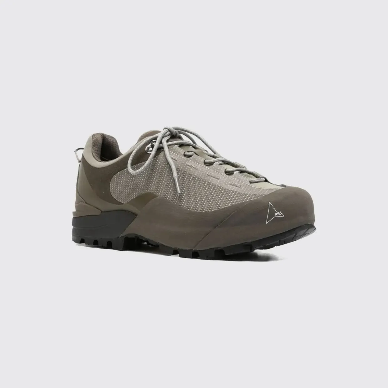 Roa Hida Technical Fabric and Rubber Sneakers Beige (YBUW121FA09GRY0039)