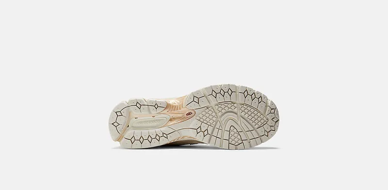 New Balance 2002RD “Protection Pack – Sandstone” (M2002RDQ)
