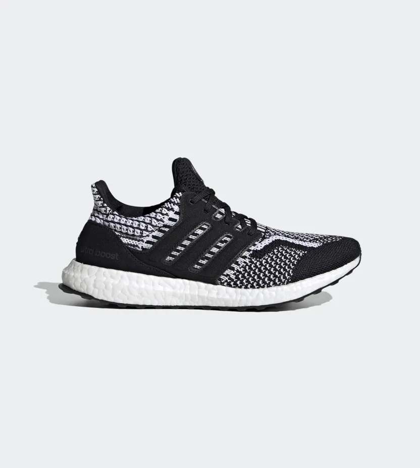 adidas Ultraboost 5.0 DNA Core Black / Core Black / Cloud White (FZ1850)