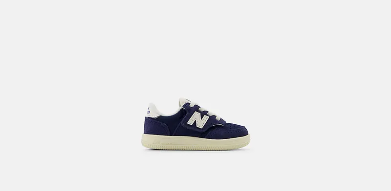 NEW BALANCE T500 “Sea Salt / NB Navy” (IHT500NV)