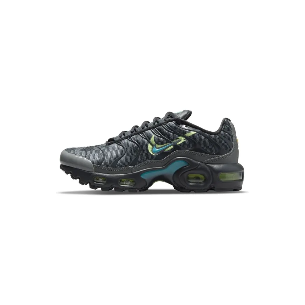 Nike Air Max Plus “Smoke Grey / Lime Glow / Off-Noir / Aquamarine” (DM3266-001)