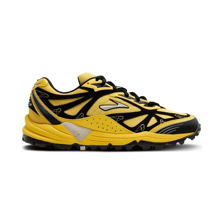brooks-cascadia-1 110502-1D-798