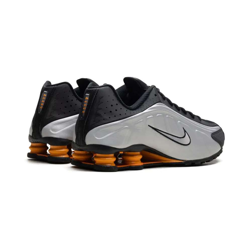 Nike Shox R4 “Bright Mandarin” (HQ1988-003)