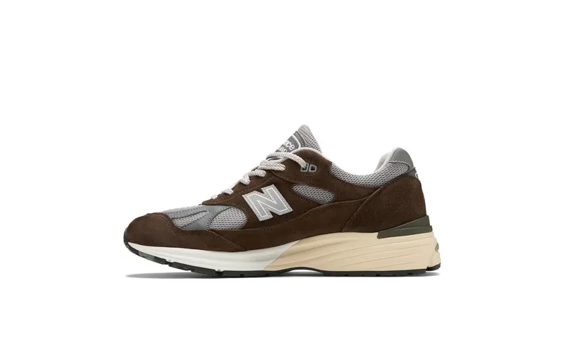 New Balance 991v2 “MiUK Slate Black Alloy” (U991BG2)