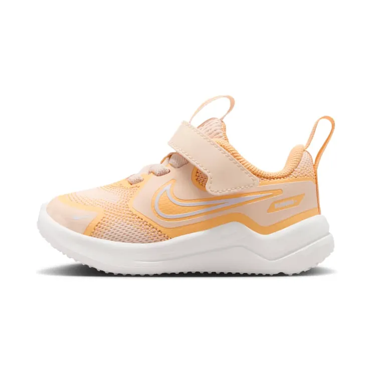 Nike Cosmic Runner “Guava Ice / Orange Chalk / Summit White” (HM4401-800)
