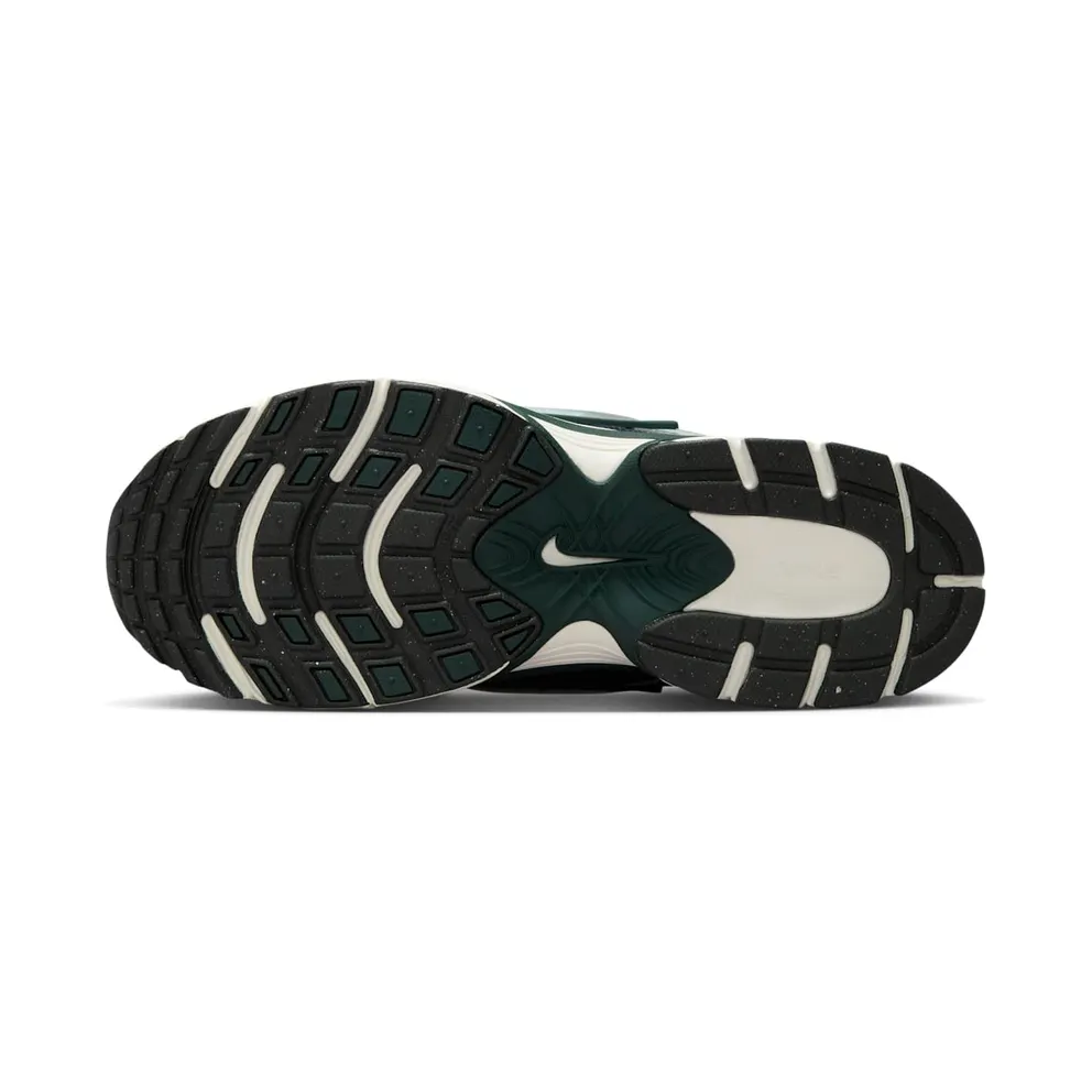 Nike V5 RNR “Seaweed Metallic Silver” (HQ7901-300)