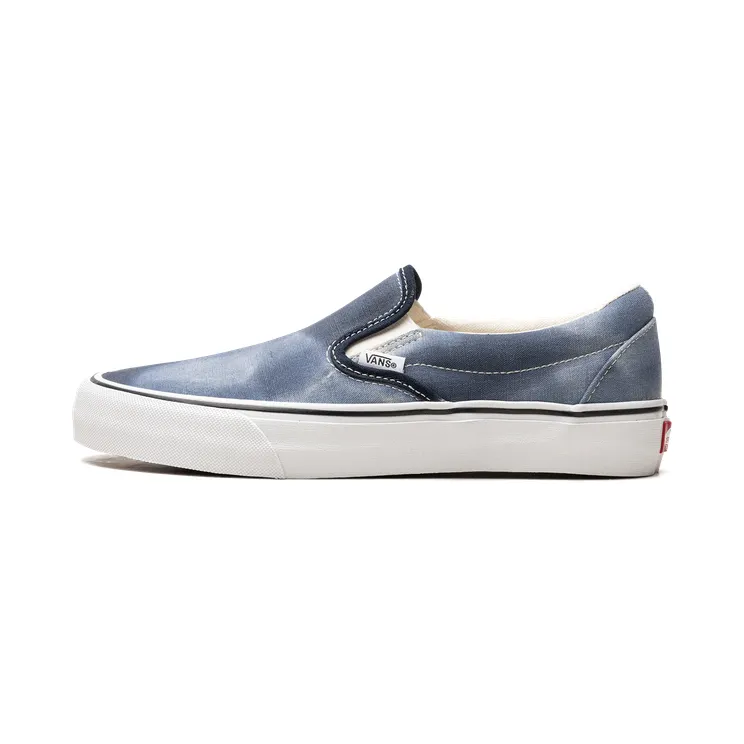 Vans Slip-On VR3 “Cloud” (VN0007NCBLU)
