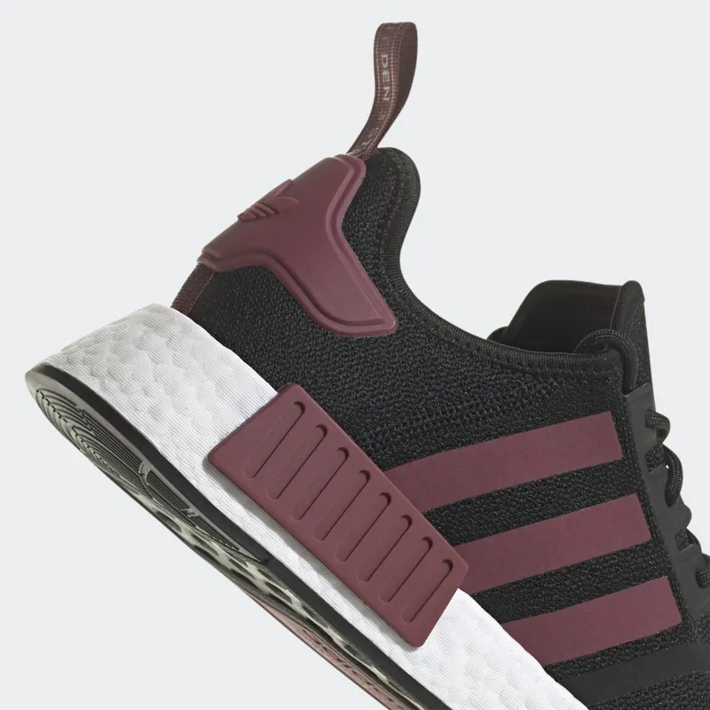 Adidas NMD_R1 Core Black / Victory Crimson / Cloud White (GW6415)