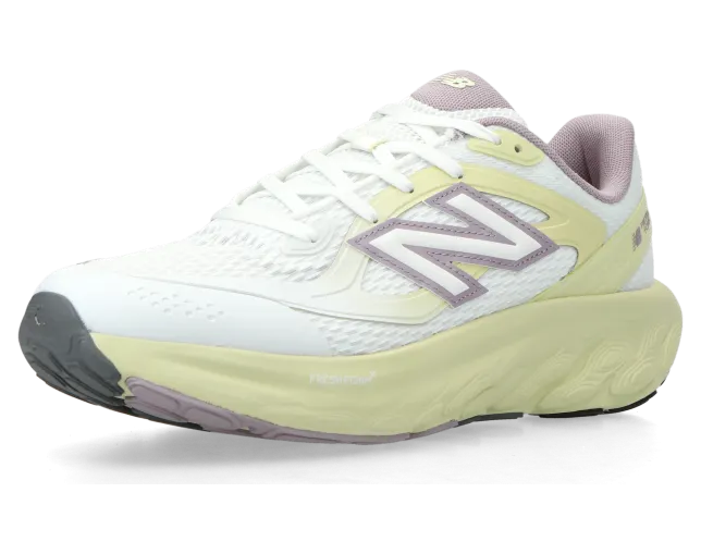 new-balance-sneaker UTRNQB