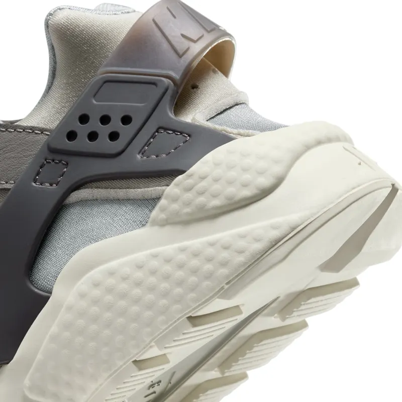 nike-air-huarache FB8988-001