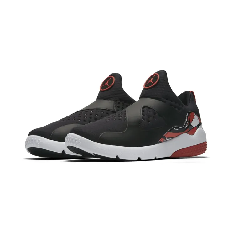 Jordan Trainer Essential Black/Black-White-Gym Red