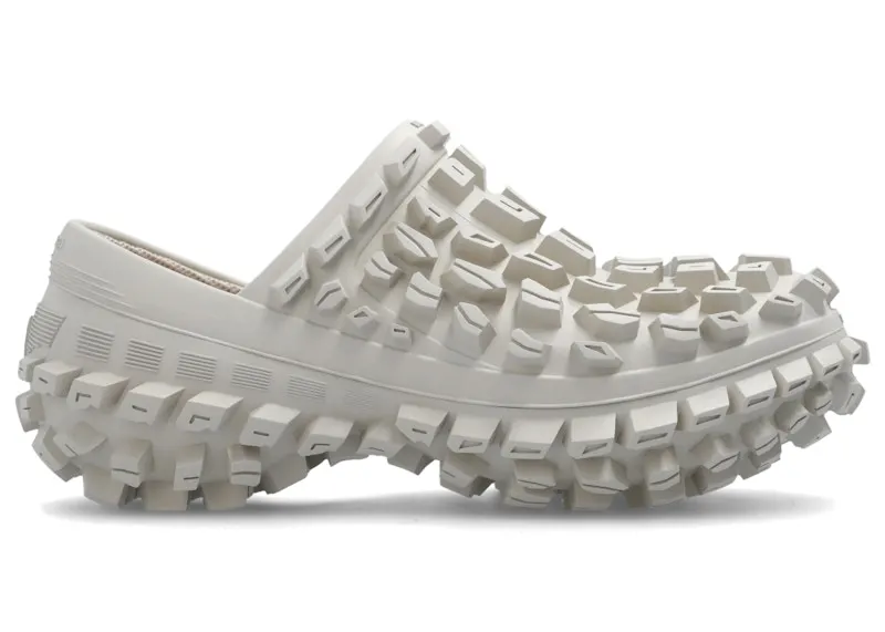 Balenciaga Defender Clog Beige (735250 W3CV2 9700)
