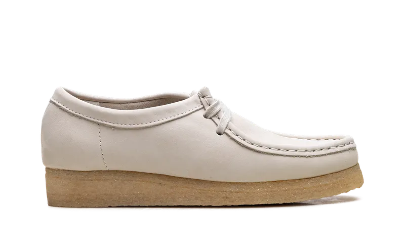 Clarks Wallabee “White Nubuck” (26165560)